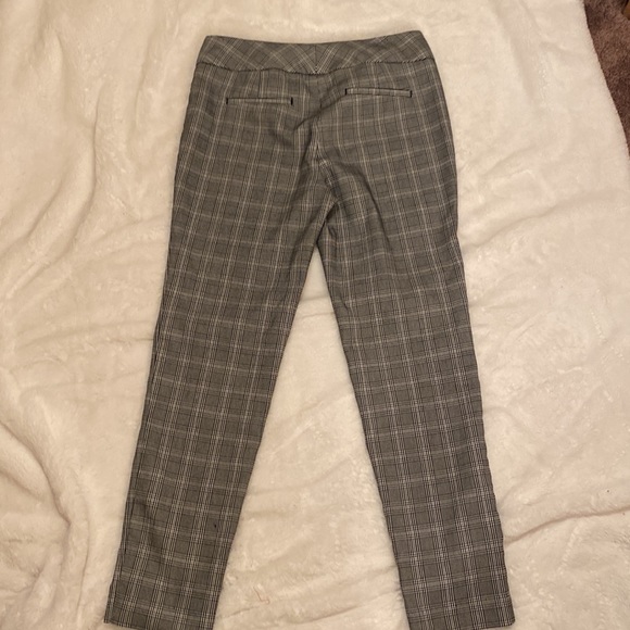 Women's Worthington Black and White Ankle Length Pants Size 4 - Picture 2 of 3